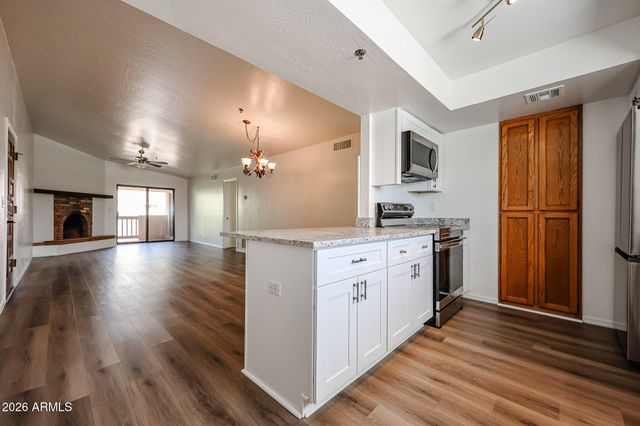 3031 N CIVIC CENTER Plaza 317, Scottsdale, AZ 85251