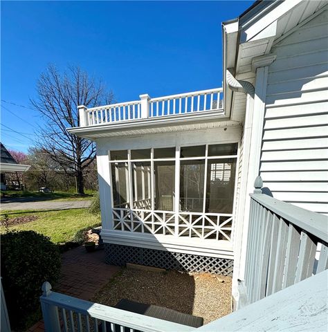 105 SW 3rd Street, Atkins, AR 72823