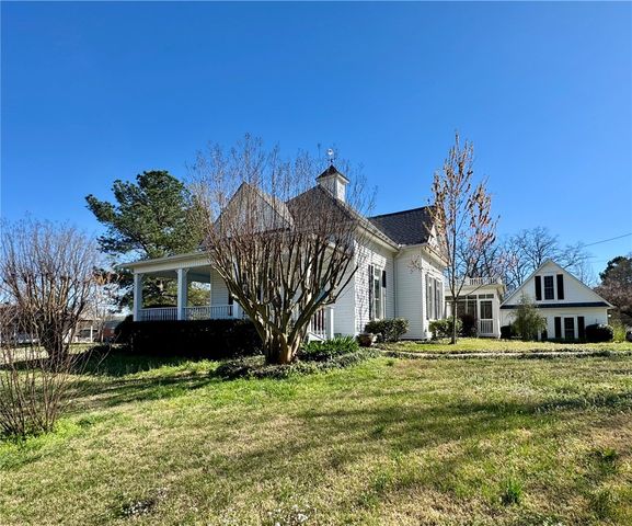 105 SW 3rd Street, Atkins, AR 72823