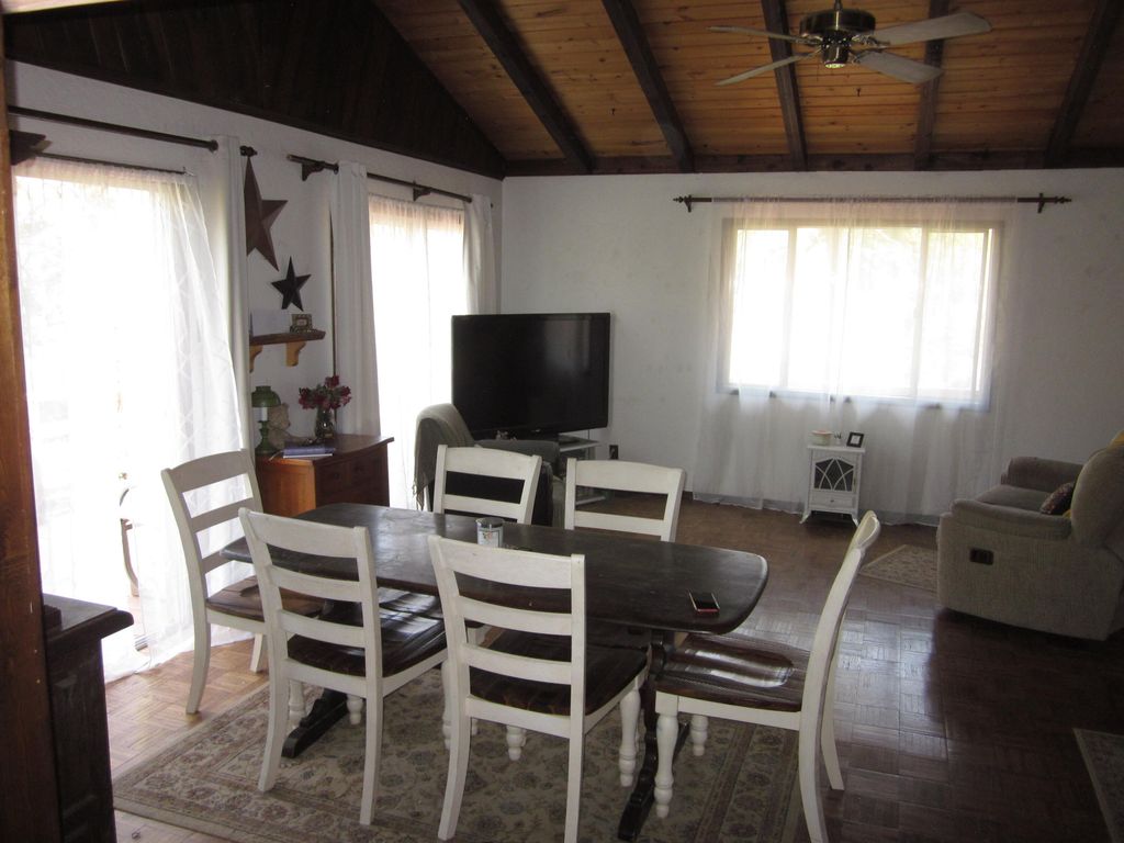 Image 3 of property listing at 56 RIVER Road, Jemez Springs, NM 87025