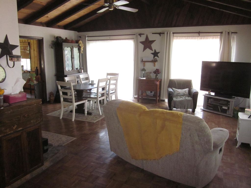 Image 5 of property listing at 56 RIVER Road, Jemez Springs, NM 87025