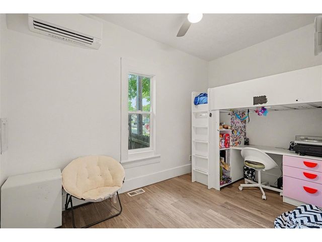 316 W 1st St, Loveland, CO 80537