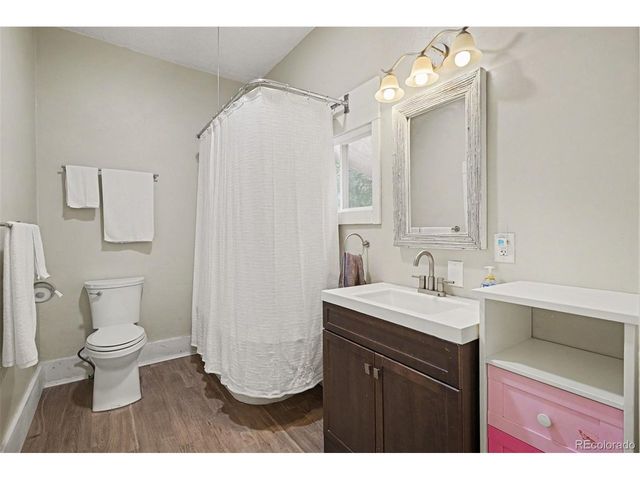 316 W 1st St, Loveland, CO 80537