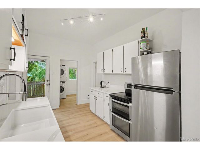 316 W 1st St, Loveland, CO 80537