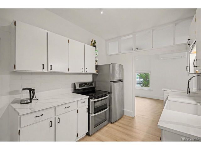 316 W 1st St, Loveland, CO 80537