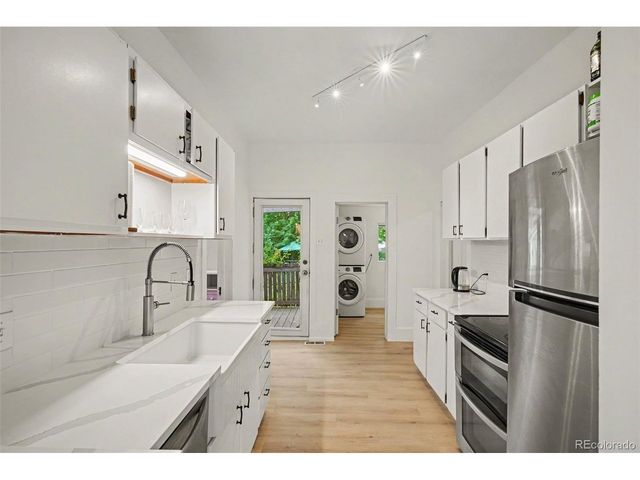 316 W 1st St, Loveland, CO 80537