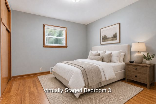 425 Douglas Street, Oswego, IL 60543