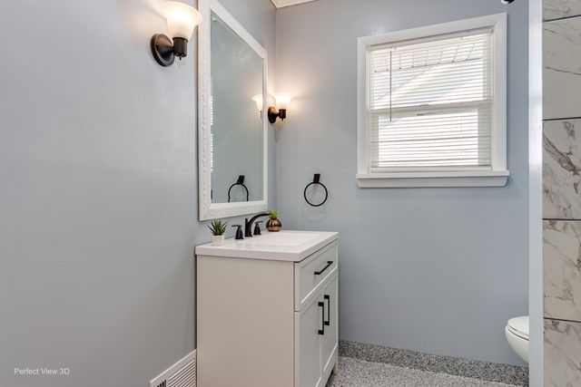 425 Douglas Street, Oswego, IL 60543
