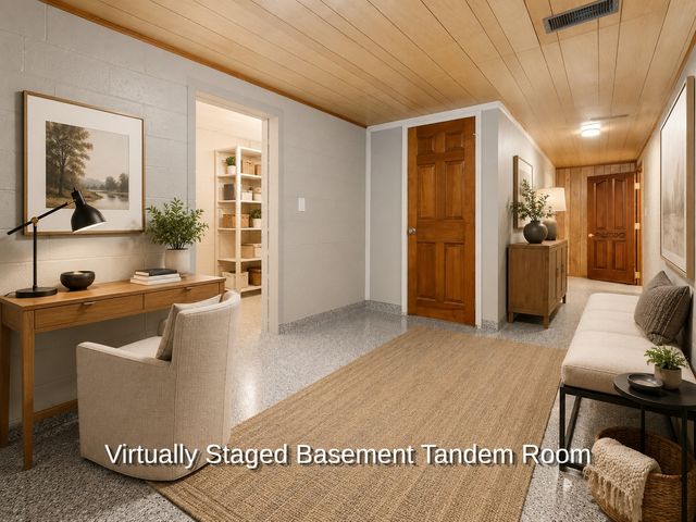 425 Douglas Street, Oswego, IL 60543