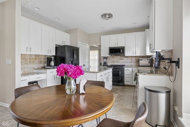 11719 Mesa Valley Court, Fishers, IN 46037