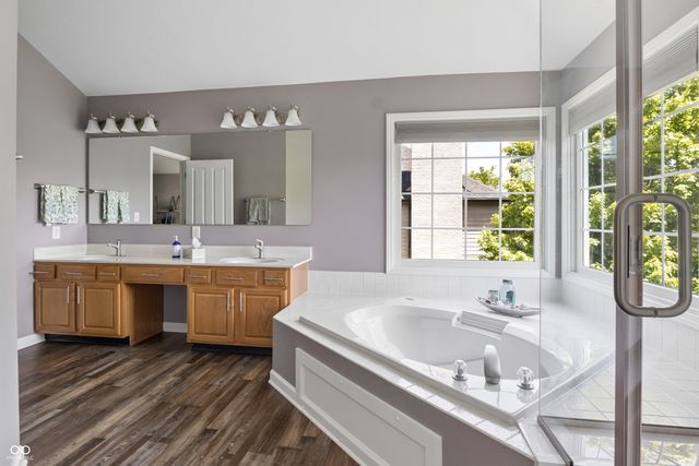 11719 Mesa Valley Court, Fishers, IN 46037