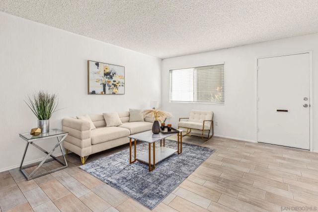 7779 Camino Glorita, San Diego, CA 92122