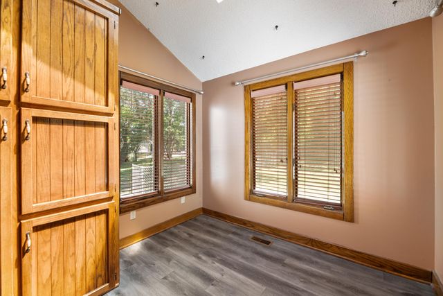 1120 N Azure Ln, Wichita, KS 67235