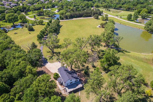 1120 N Azure Ln, Wichita, KS 67235