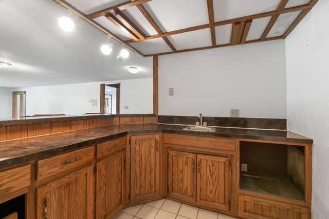 1120 N Azure Ln, Wichita, KS 67235