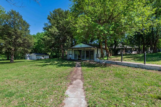 1120 N Azure Ln, Wichita, KS 67235