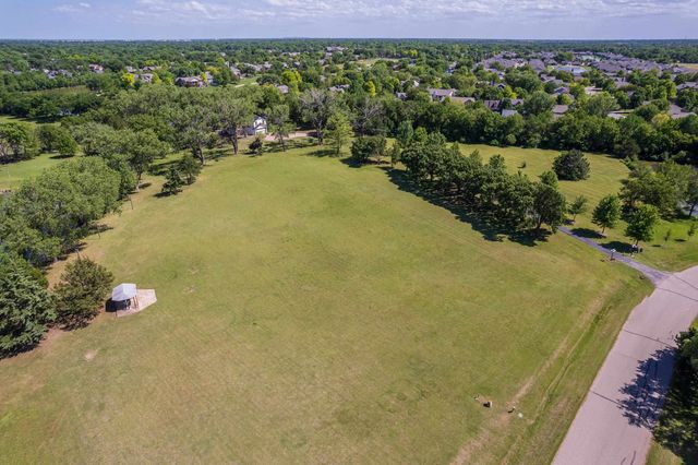 1120 N Azure Ln, Wichita, KS 67235