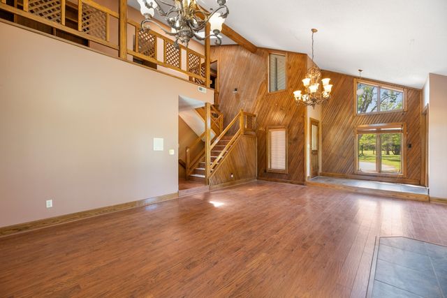 1120 N Azure Ln, Wichita, KS 67235