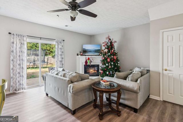 180 Pearl Chambers Drive, Dawsonville, GA 30534