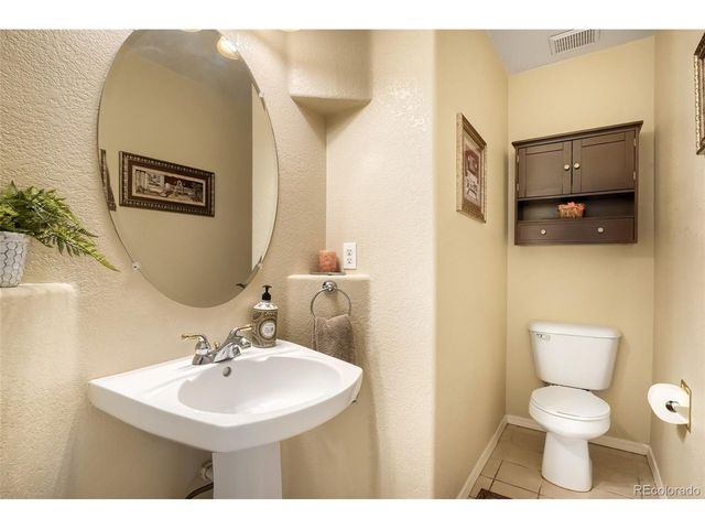 25 Estack Pl, Highlands Ranch, CO 80126