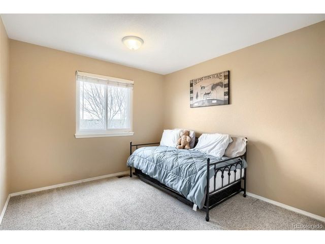 25 Estack Pl, Highlands Ranch, CO 80126