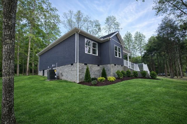 4619 Chapel Hill Rd, Southside, TN 37171