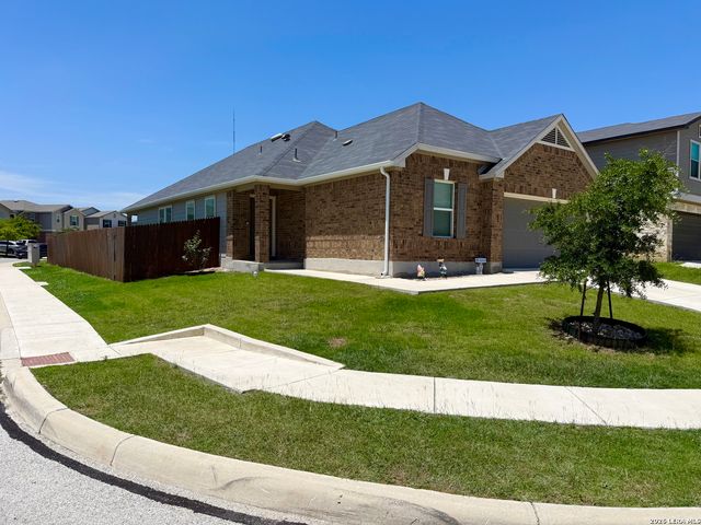 8205 N Assumption Dr, San Antonio, TX 78254