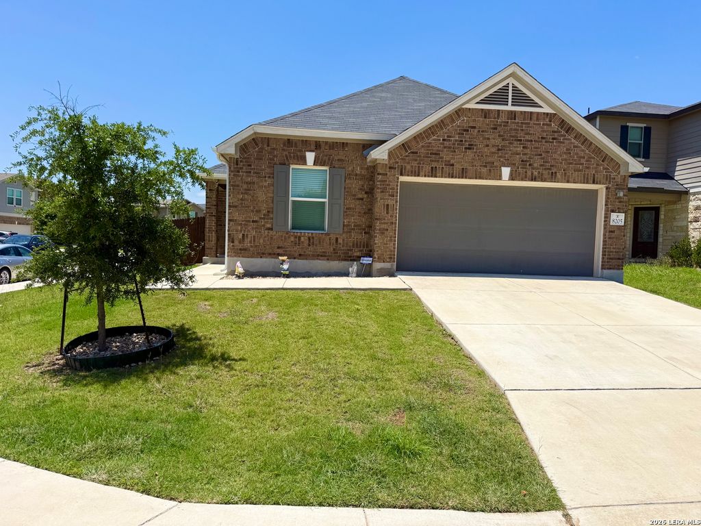 8205 N Assumption Dr, San Antonio, TX 78254