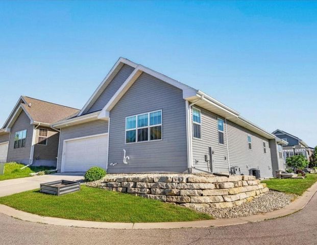 4885 Jicama Road, Fitchburg, WI 53711