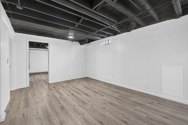 2512 N Howell Street, Davenport, IA 50804