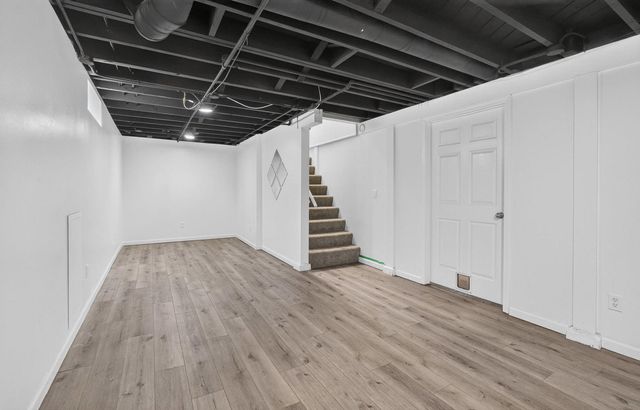 2512 N Howell Street, Davenport, IA 50804