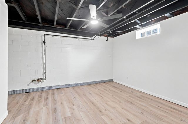 2512 N Howell Street, Davenport, IA 50804