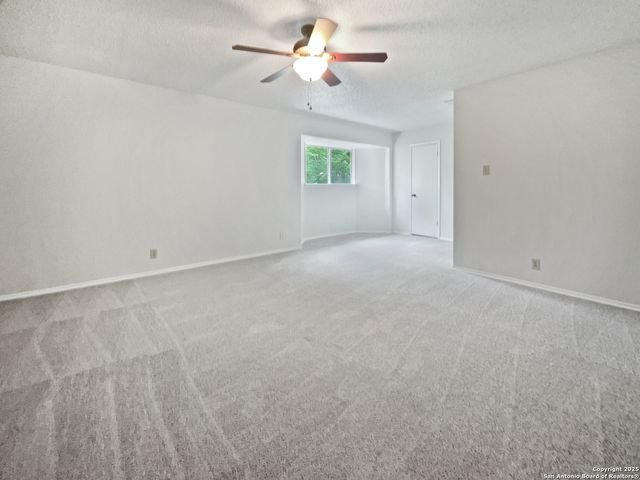 9934 Spruce Ridge, Converse, TX 78109