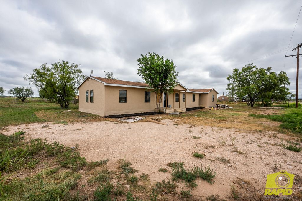 10826 W Grape Creek Road, San Angelo, TX 76901
