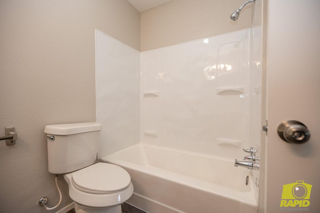 Image 10 of property listing at 10826 W Grape Creek Road, San Angelo, TX 76901