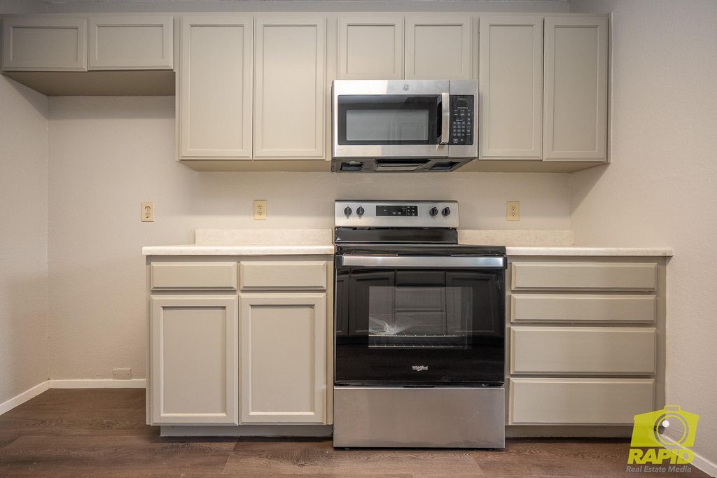 Image 14 of property listing at 10826 W Grape Creek Road, San Angelo, TX 76901