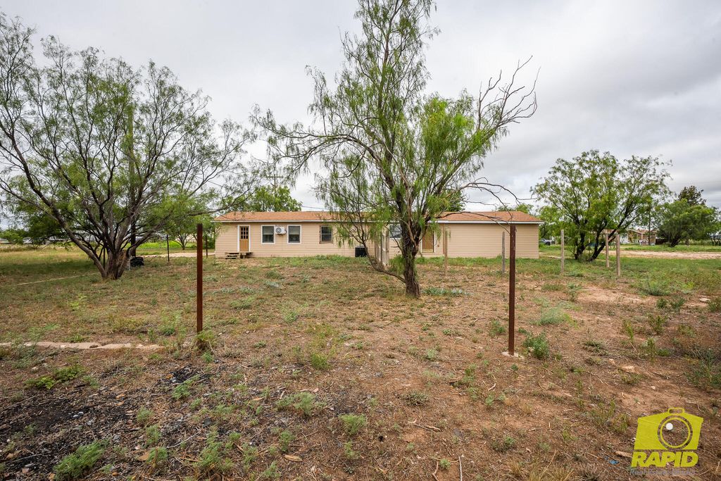 Image 33 of property listing at 10826 W Grape Creek Road, San Angelo, TX 76901