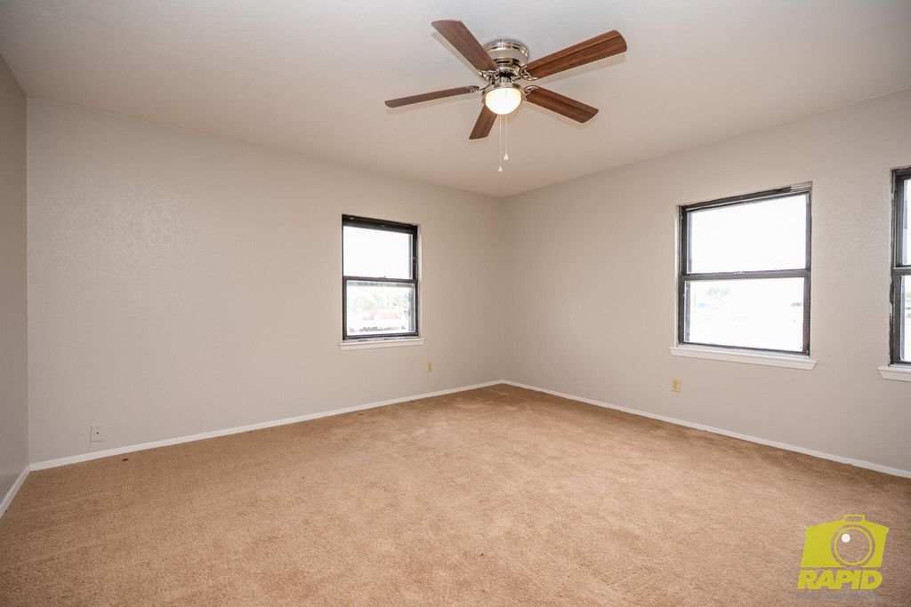 Image 6 of property listing at 10826 W Grape Creek Road, San Angelo, TX 76901
