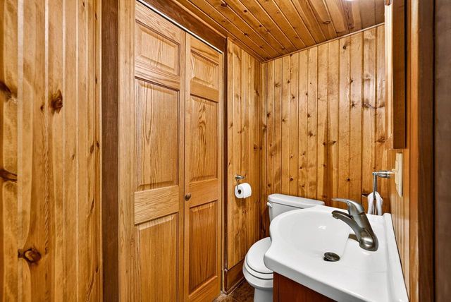 16 Legreid Street, Deerfield, WI 53531