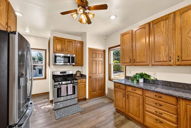 16 Legreid Street, Deerfield, WI 53531