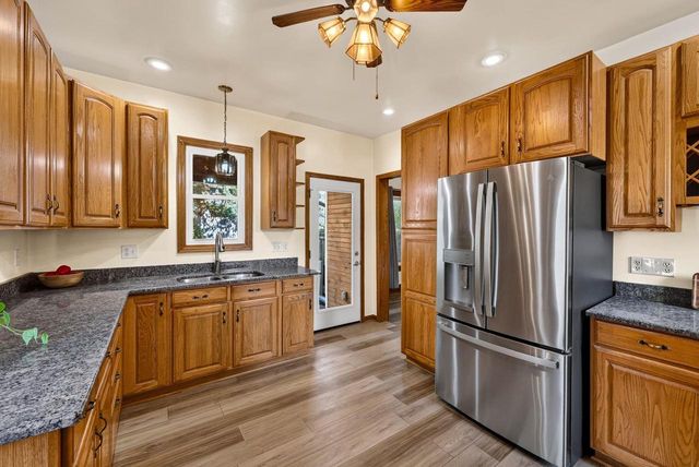 16 Legreid Street, Deerfield, WI 53531