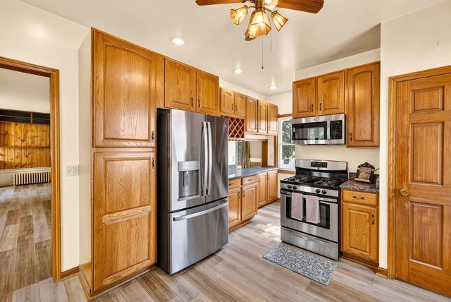 16 Legreid Street, Deerfield, WI 53531