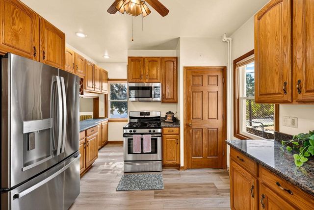 16 Legreid Street, Deerfield, WI 53531