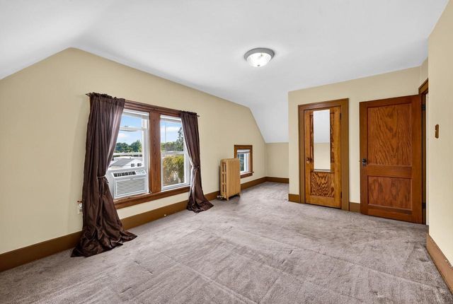 16 Legreid Street, Deerfield, WI 53531