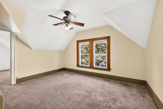 16 Legreid Street, Deerfield, WI 53531