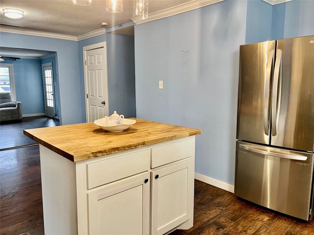 960 N Stephen Ave, Stephenville, TX 76401