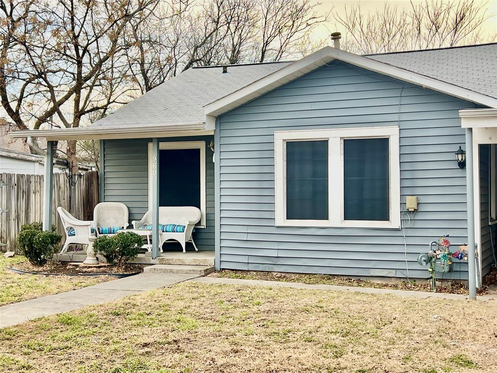 960 N Stephen Ave, Stephenville, TX 76401