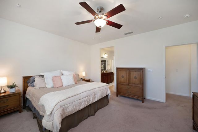 3016 Village Park Dr, Roseville, CA 95747