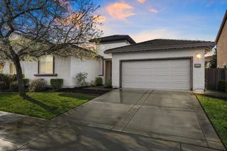 3016 Village Park Dr, Roseville, CA 95747