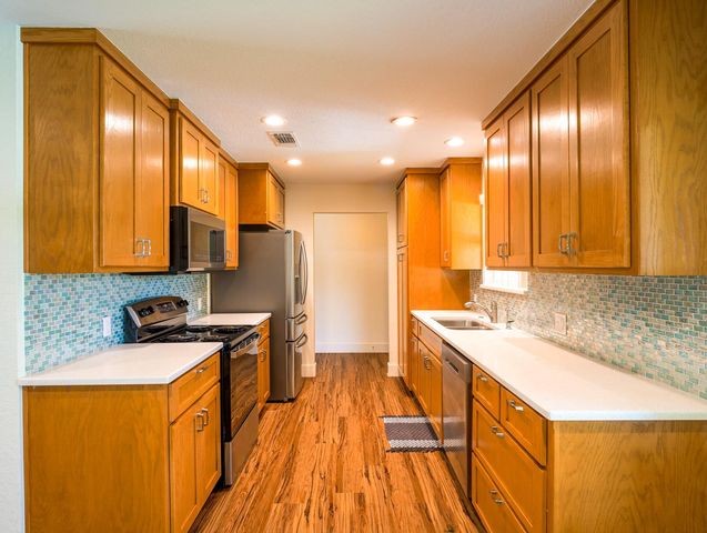 109 Sundown TRL, Marble Falls, TX 78654